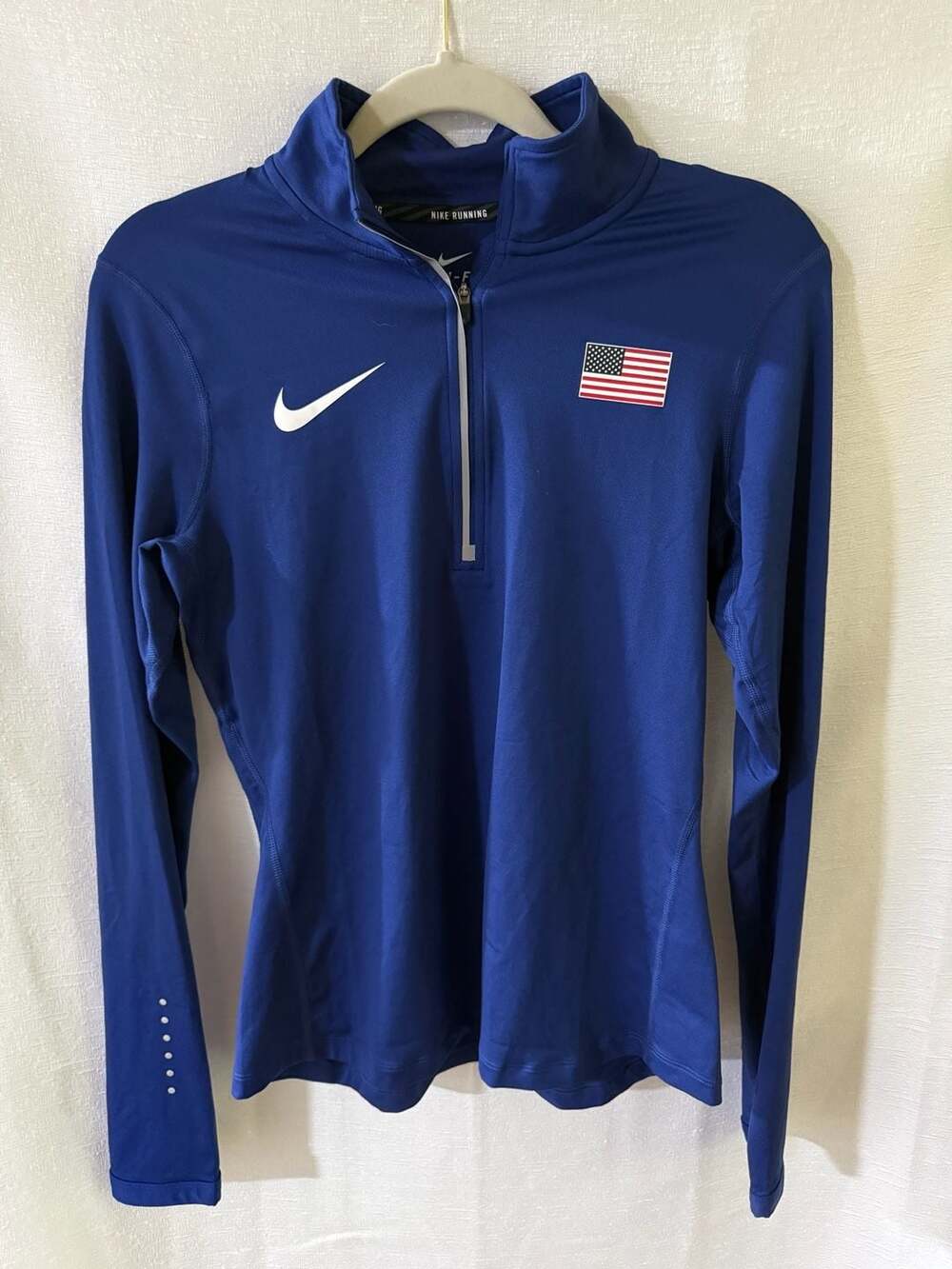 Nike Women's Dri-FIT Team USA Track & Field Half-Zip Running Top - Picture 1 of 3